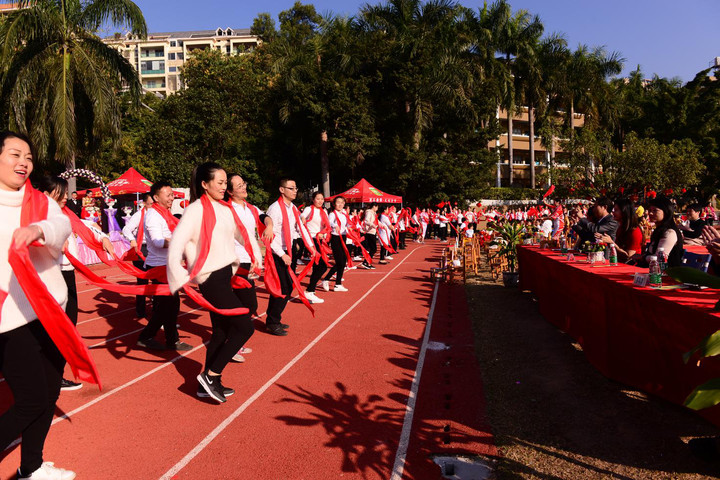 燕川幼兒園第七屆蒲公英親子運(yùn)動(dòng)會活動(dòng)